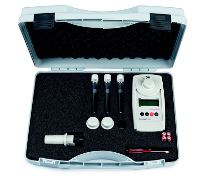 Spectroquant® Move Cl2/O3/ClO2/CyA/pH mobile colorimeter